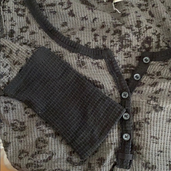 COPY - Free People Henley Pullover - Picture 3 of 4